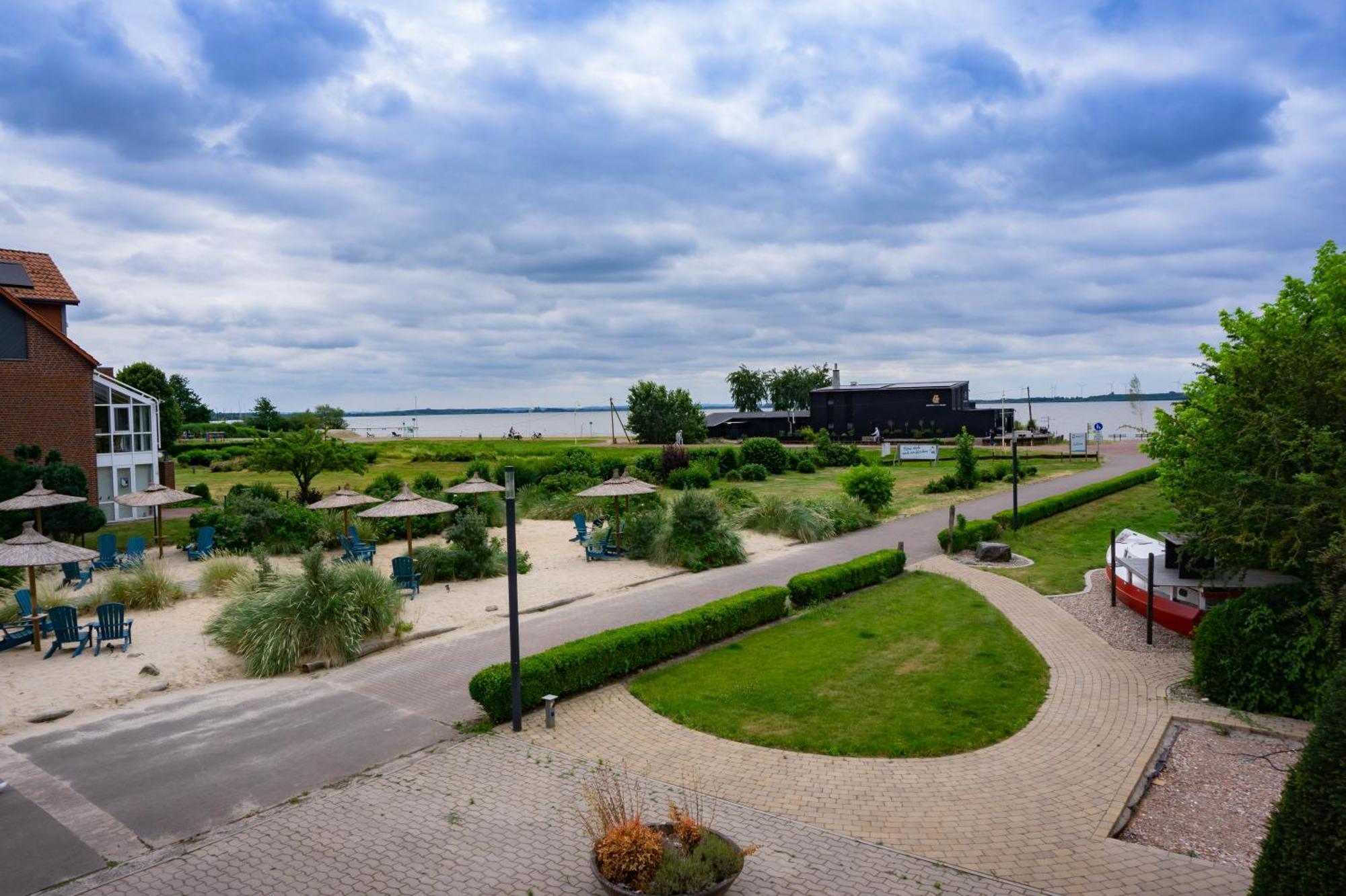 Haus Strandglueck - Urlaub Mit Blick Auf Den Duemmer See Apartment เลมบรุค ภายนอก รูปภาพ